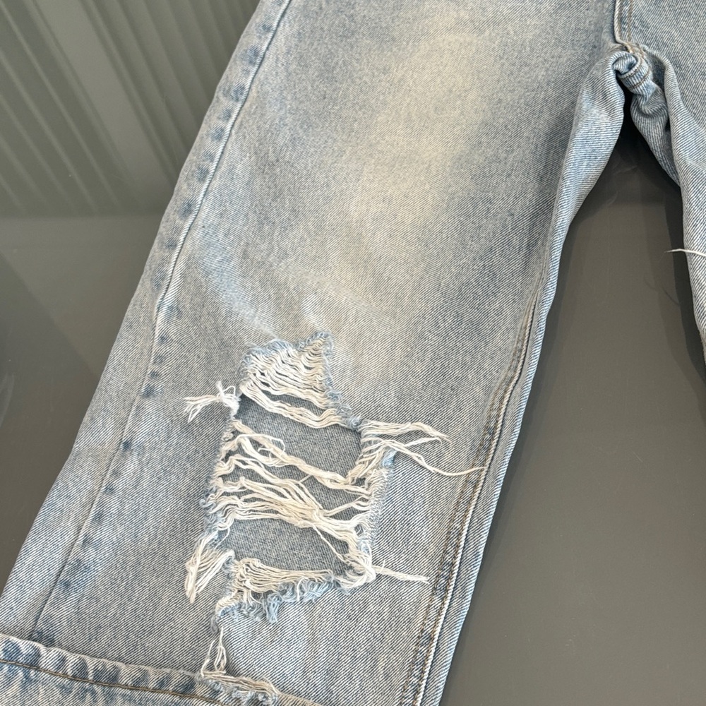 Edikted High Rise Ripped Jeans - Picture 3 of 4